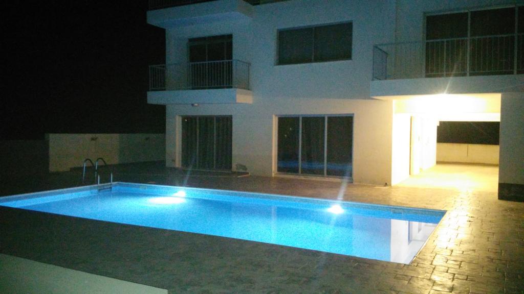 Palms Resort Apartments Alethriko Exterior photo