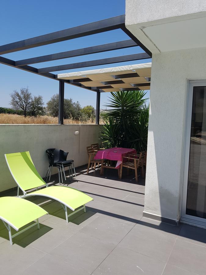 Palms Resort Apartments Alethriko Exterior photo